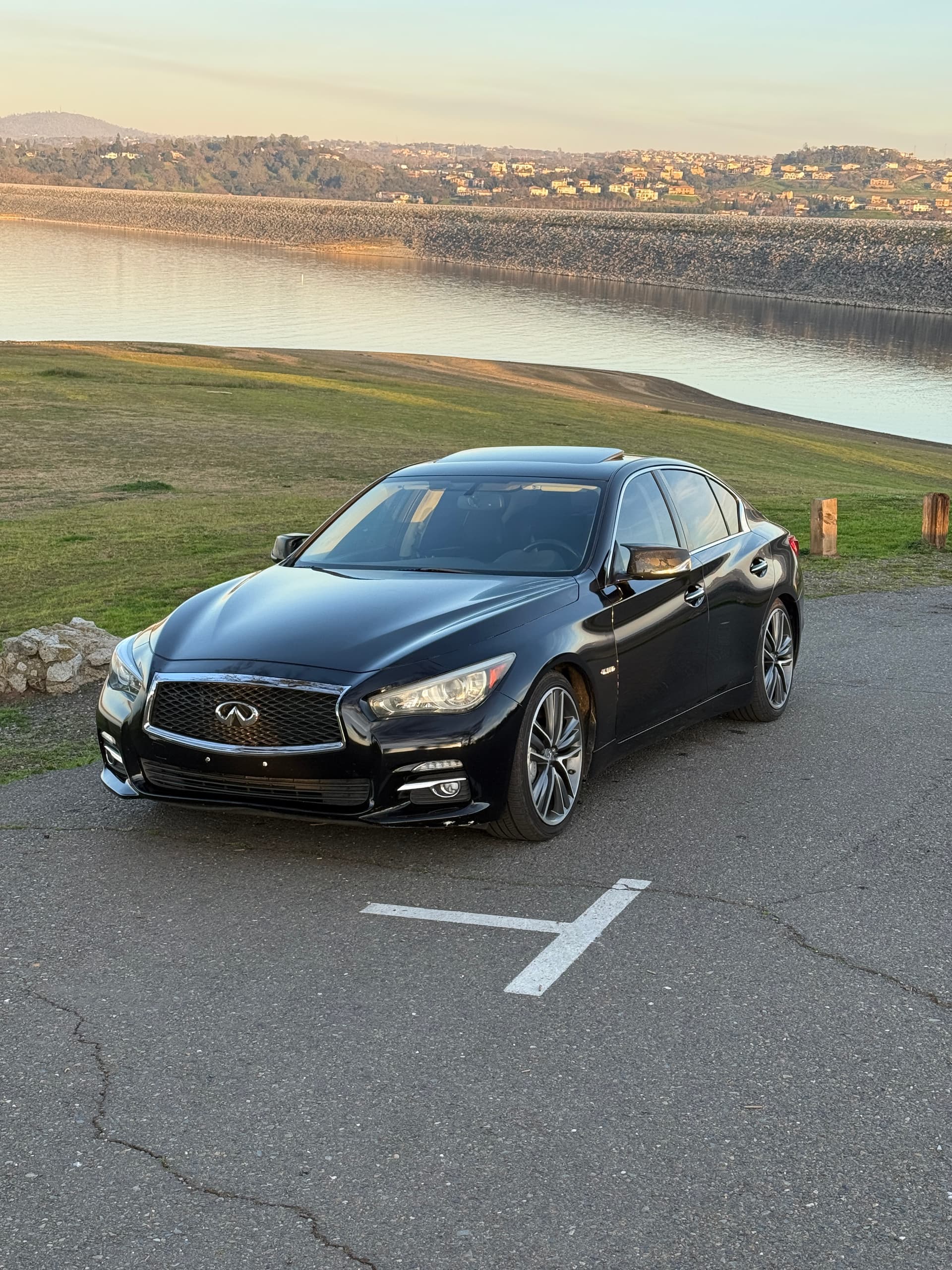 2015 Infiniti Q50 S Hybrid Sedan 4D